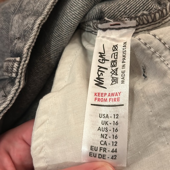 Nasty Gal Organic Denim High Waisted Mom Jeans -  US 12 - Picture 4 of 4